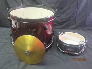 lot 68 image: SOUND ERCUSSION LAB DRUMS BASS DRUM WITH CYMBAL  AND SNARE
