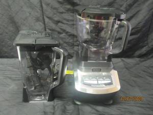 lot 84 image: NINJA BLENDER BL780C030