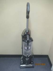 lot 97 image: SHARK VACCUM NV27CH31