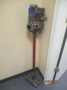 lot 105 image: DYSON VACUUM V6 ABSOLUTE WITH DOCKING STATION