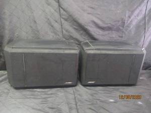lot 124 image: SET OF BOSE SPEAKER 8OHMS 98110 301 SERIES IV DIRECT REFLECTING