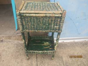 lot 285 image: WICKER SEWING BASKET