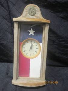 lot 302 image: THE STATE OF TEXAS WOOD CLOCK