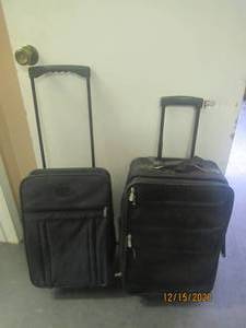 lot 306 image: 2 TRAVEL BAGS WITH WHEELS