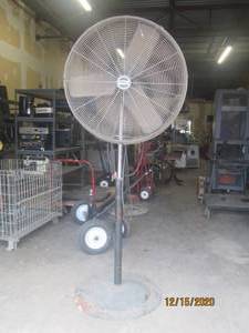 lot 313 image: FLOWPRO WAREHOUSE FAN WORKS&nbsp PROPERLY WORN FACE COVERING REQUIRED