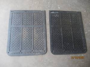 lot 317 image: SET OF 2 TRUCK MUD FLAPS