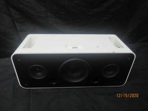 lot 319 image: APPLE IPOD BOOMBOX MODEL A1121