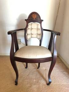 lot 3 image: Civil War era Chair - BEAUTIFUL