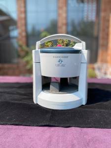 lot 20 image: Black and Decker Lids Off Jar Opener