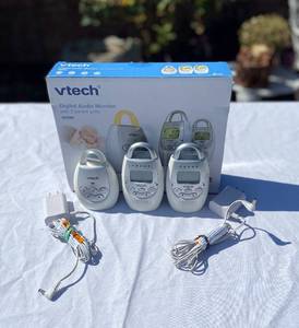 lot 27 image: VTech Digital Audio Monitor