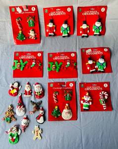 lot 97 image: Assorted Christmas Ornaments