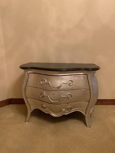 lot 61 image: Silver 3 Drawer Chest with Black Top