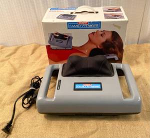 lot 68 image: Conair Family Fitness Shiatsu Massager