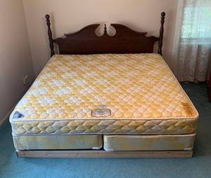 lot 120 image: King Size Cherry Finish Poster bed with mattress and box springs
