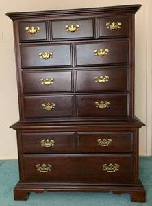 lot 122 image: Cherry Finish Chest of Drawers