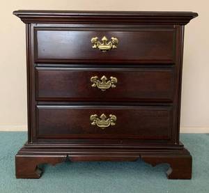 lot 123 image: Cherry Finish nightstand