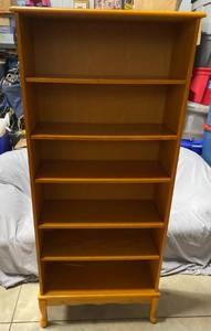 lot 145 image: Bookcase with 6 Shelves