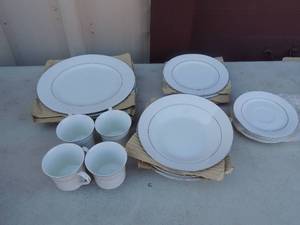 lot 4 image: Classic Platinum CHINA  4236  SERVICE FOR 4  20 PCS - SOUP bowls x 4,  10 dinner plates x 4, salad plates x4  dessert plates x4,  coffee cups x 4