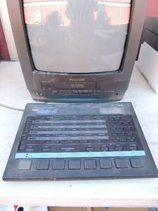lot 15 image: KORG DDD-5 dynamic digital drum keyboard  & Panasonic 16 TV-VHS combo no remote