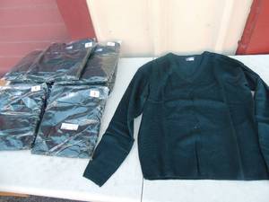 lot 103 image: NEW CFj lot of  10   Adult small dark green