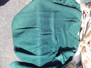 lot 110 image: NEW CFj lot of 6 forrest green sweaters size youth Xs