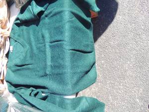 lot 115 image: NEW CFj lot of 5 forrest green sweaters size youth XL