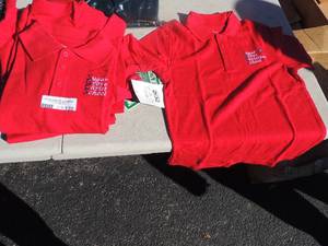 lot 120 image: NEW CFj lot of 6 red pique polos size M 1012