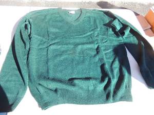 lot 122 image: NEW CFj lot of 3 forrest green sweaters size small