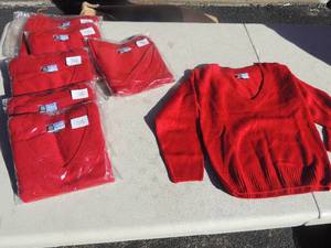 lot 137 image: NEW CFj lot of 7 red sweaters size youth XXS