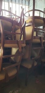 lot 12 image: Fairfield Upholstered Arm Chairs (19 Total)