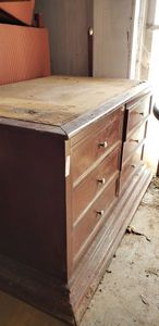 lot 28 image: Cabinet with Drawers 50x31x29.5