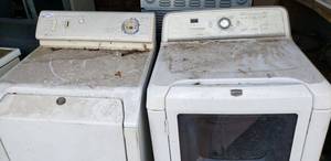 lot 80 image: Maytag Atlantis Washer and Dryer, Model MDE7657AYW