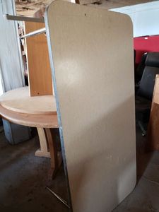 lot 46 image: Adjustable Metal Leg Table 6x29x22