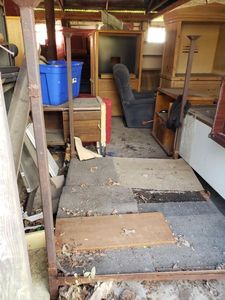 lot 75 image: Staging rack