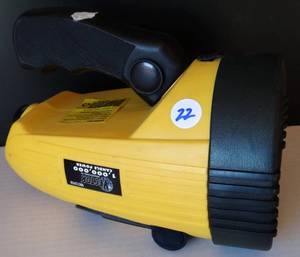 lot 22 image: VECTOR 1000000 CANDLE POWER FLASHLIGHT WITH MULTIPLE FEATURES