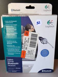 lot 32 image: NEW LOGITECH MOBILE BLUETOOTH HEADSET CLIP ON TRAVEL DRIVING OFFICE WIRELESS