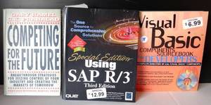 lot 78 image: LOT OF ASSORTED COMPUTER RELATED BOOKS