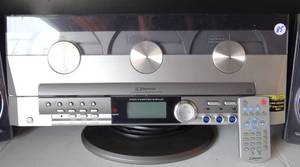 lot 85 image: VINTAGE Emerson MS3110 3CD Executive Audio System - CD player, radio, speakers, remote