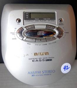 lot 92 image: VINTAGE 1999 AIWA XP-R100 CD Player AMFM Radio Anti Shock System