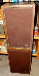 lot 96 image: Vintage Fisher Speaker System SC 80663