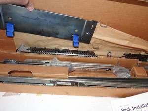 lot 97 image: NEW IN BOX - G1369 - Dell 2-Post V3 Rail Rack Kit 1U NAS CUS RackMount