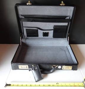 lot 112 image: VERY NICE BLACK LEATHER BRIEFCASE (SET AT 000 FOR YOUR OWN COMBO)