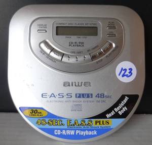 lot 123 image: VINTAGE Aiwa XP-V716C Portable CD Player