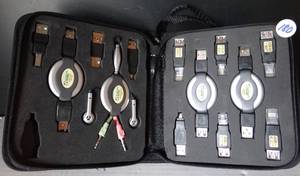 lot 180 image: PORTABLE CARRY CASE BY CABLES TO GO WITH COMPUTER ATTACHMENTS