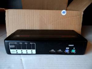 lot 193 image: AVOCENT 4PORT PS2 USB SWITCHVIEW MM1 KVM 4SVPUA10