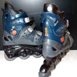 lot 249 image: MENS XCS 3 INLINE ROLLER BLADES
