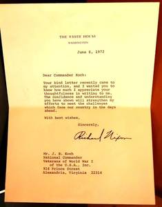 lot 51 image: Richard Nixon - 37th U.S. President - Signed Letter Autograph dated 681972