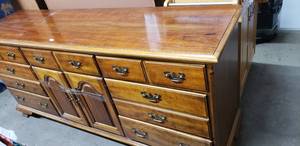 lot 10 image: Large Dresser 72x19x32