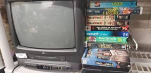 lot 27 image: Zenith VHSTV Model# TVBR1342Z Plus VHS Movies