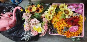 lot 82 image: Flamingos and Artificial Flowers